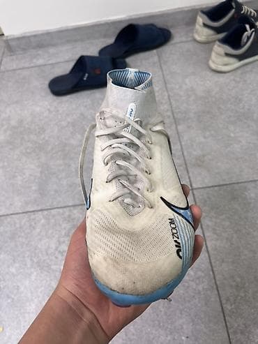 валеболный форма: Футбольные бутсы Nike Zoom Mercurial (серия Air Zoom) для игры на — 1