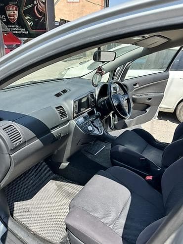 Toyota WISH: 2003 г., 1.8 л, Автомат, Бензин, Универсал — 10