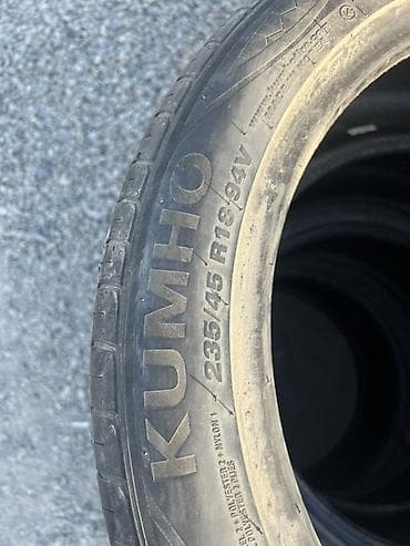 Шины 235 / 45 / R 18, Лето, Б/у, Комплект, Легковые, Корея, Kumho