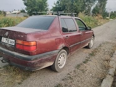корзина на авто: Volkswagen Vento: 1993 г., 1.8 л, Механика, Бензин, Седан — 2