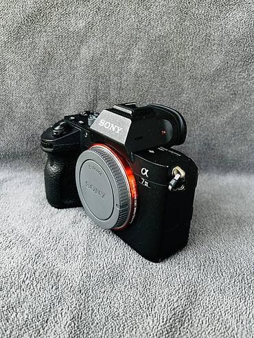Техника и электроника: Полнокадровый беззеркальный комплект Sony α7 III + зум‑объектив Sony — 3