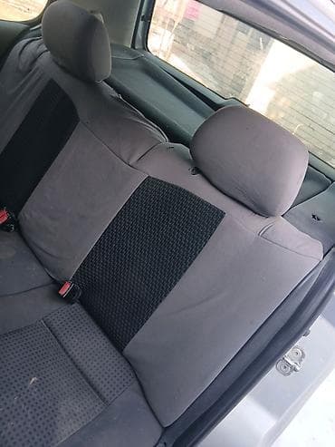 Volkswagen Polo: 2001 г., 1.4 л, Механика, Бензин, Седан — 4