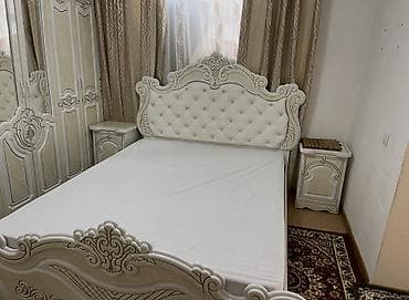 прикроватный столик: Спальный гарнитур, Б/у, цвет - Бежевый — 1