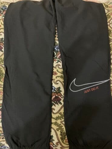 dc dc: Спортивные штаны найк 
Размер M — 2