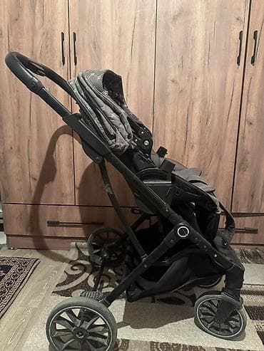 каляска для малышей: Коляска, Другой бренд, цвет - Черный, Б/у, Самовывоз — 3