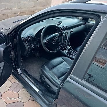 john dere: Mercedes-Benz C-Class: 2004 г., 2.6 л, Механика, Бензин, Универсал — 3