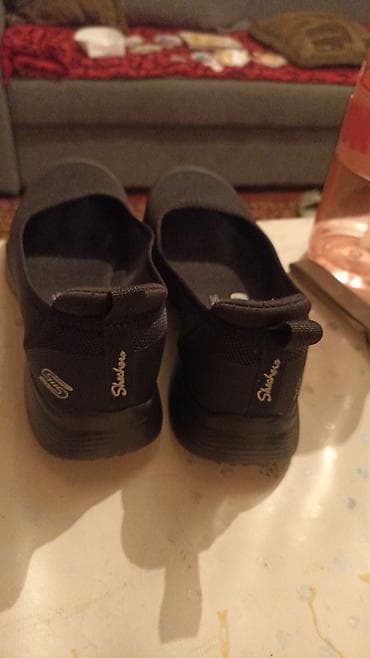Жеке буюмдар: Женские балетки Skechers - Модель: Skechers (логотип на пятке), серия — 2