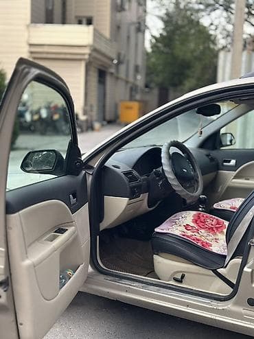 мер кабан: Ford Mondeo: 2001 г., 1.8 л, Механика, Бензин, Универсал — 2