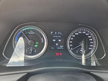 jaguar xf: Hyundai Sonata: 2019 г., Автомат, Гибрид, Седан — 10