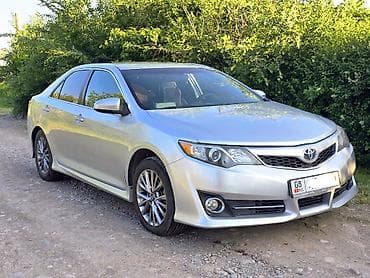 2 8: Toyota Camry: 2012 г., 2.5 л, Автомат, Бензин, Седан — 3