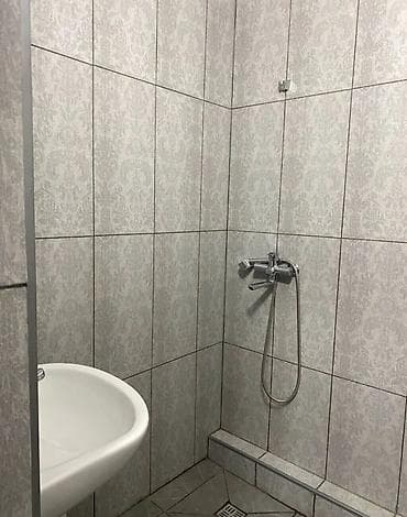 продажа отеля: 1 комната, Люкс, элитка, 7 мкр, Душевая кабина, Постельное белье, Кондиционер — 3