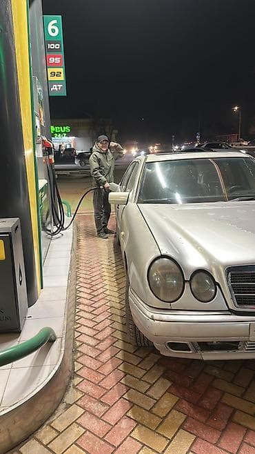 Mercedes-Benz E-Class: 1996 г., 2.9 л, Механика, Дизель, Седан