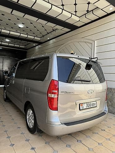 ивеко iveco: Hyundai Starex: 2019 г., 2.5 л, Автомат, Дизель, Минивэн — 4