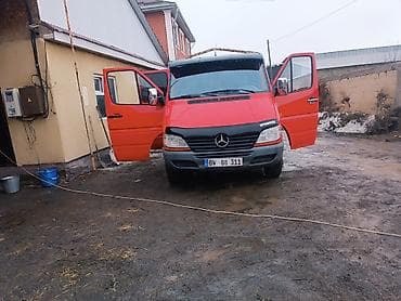 toyota aigo: Легкий грузовик, Mercedes-Benz, Дубль — 1