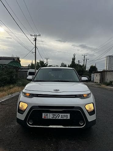 продаю бу шины: Kia Soul: 2019 г., 2 л, Автомат, Бензин, Кроссовер — 1
