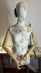 шиномонтажное оборудование для грузовых автомобилей бу: Манекен Взрослый женский, Материал: Дерево, Б/у — 13