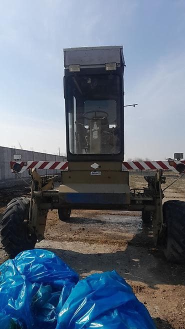 сегмент косилка: Автогрейдер Fortschritt E 303 - Самоходная машина с поворотной — 5