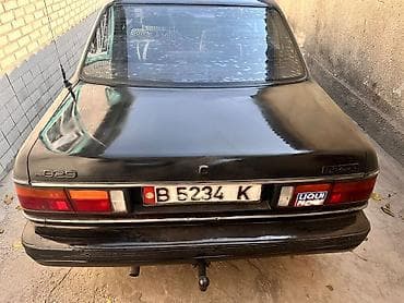 jac 9: Mazda 929: 1987 г., 2 л, Механика, Бензин, Седан — 4