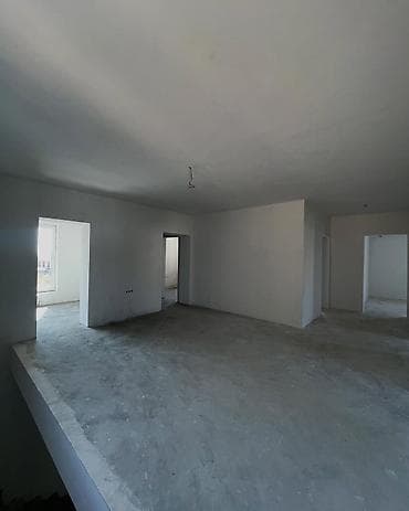 Үй сатып алам: 🏡 Продаётся 2х эт дом - ПСО (White Box) 📍Локация: ж/м Оскон-Ордо. 6-я — 3