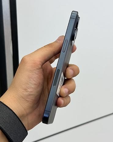 iphone 12 pro ош: IPhone 15 Pro Max, Б/у, 256 ГБ, Blue Titanium, Защитное стекло, Чехол, В рассрочку, 90 % — 6