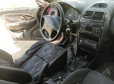Продажа авто: Mitsubishi Carisma: 1998 г., Механика, Бензин, Седан — 2
