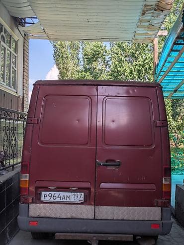 byd e2 2024: Грузовик, Mercedes-Benz, Стандарт — 3