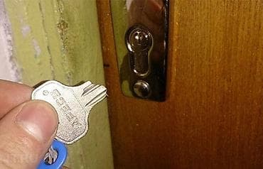Сервис: вскрытие и замена дверных замков - Профессиональное открытие
