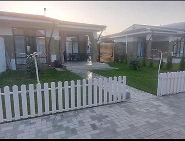 Предлагается уютный коттедж на Иссык-Кулье с продуманной планировкой