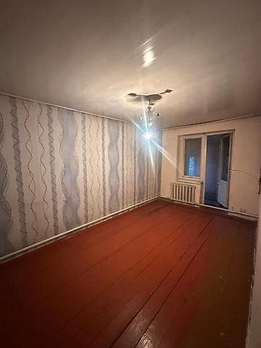 срочно сатам акча керек: 3 комнаты, 50 м² — 5