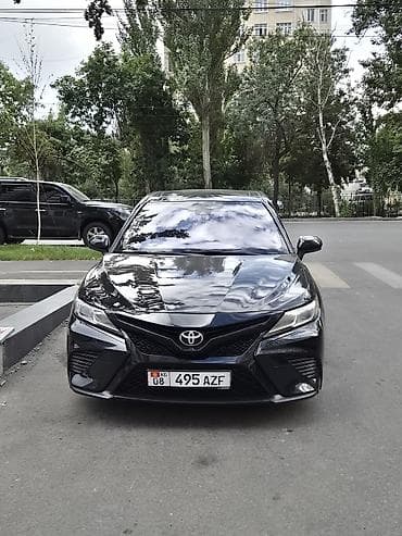 byd e2 2022: Toyota Camry: 2018 г., Бензин, Седан — 1