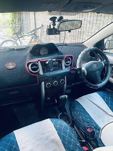 Toyota Ist: 2003 г., 1.3 л, Автомат, Бензин, Хетчбек — 5