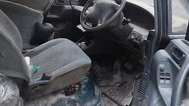 Транспорт: Toyota Previa: 1995 г., Минивэн — 2