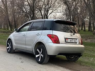 авто фышка: Toyota Ist: 2003 г., Автомат, Бензин, Хэтчбэк — 3