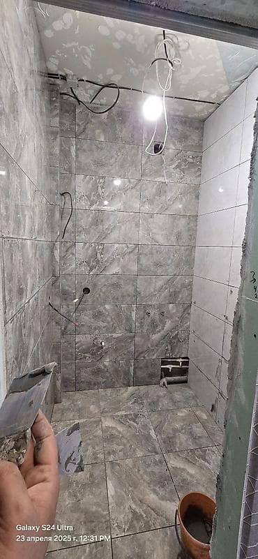 Аренда инструментов: Услуги плиточника. Профессиональная облицовка ванных комнат, санузлов — 1