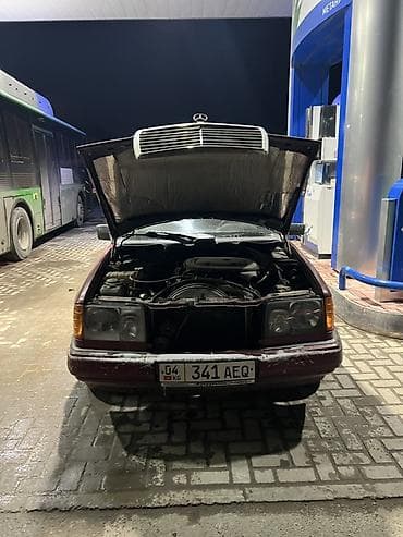 Mercedes-Benz W124: 1989 г., 2.3 л, Механика, Газ, Седан