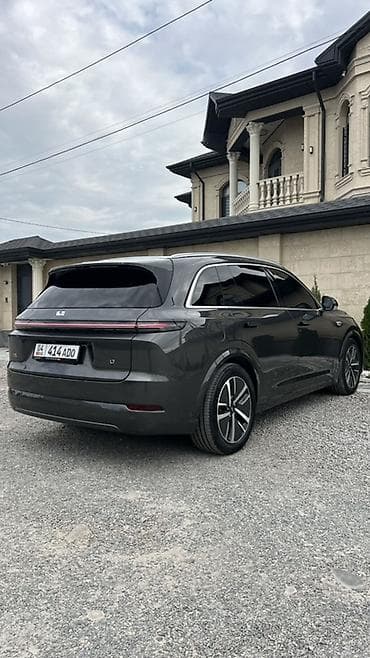 Продажа авто: Lixiang L7: 2025 г., 1.5 л, Автомат, Гибрид, Кроссовер — 4
