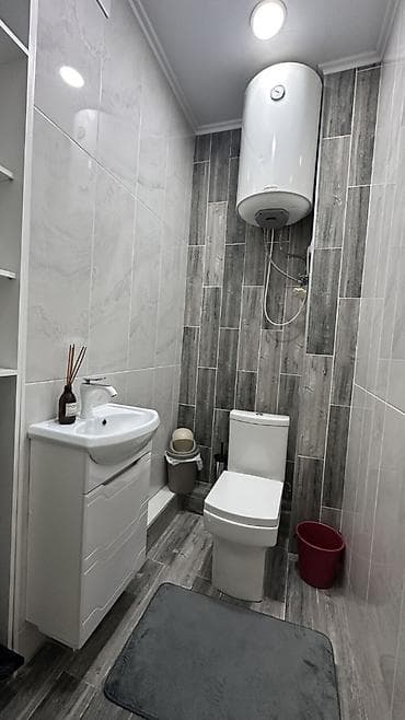 Квартиры: 3 комнаты, 58 м², Джал мкр (в т.ч. Верхний, Нижний, Средний) Элитка, 5 этаж, Евроремонт — 10