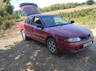 Продажа авто: Mitsubishi Carisma: 1998 г., Механика, Бензин, Седан — 4
