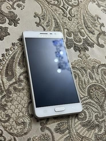 Samsung Galaxy J3 2016, Б/у, 16 ГБ, цвет - Белый, 2 SIM