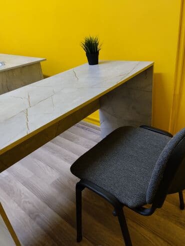 стол офисный ош: Офисный стол (ширина 120 см, длина 50 см, высота 75 см). Состояние — 2