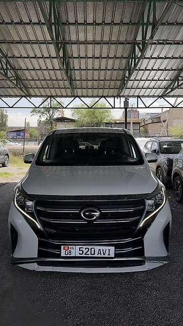 GAC: GAC M8 (минивэн, 7 мест) 2022 года 2.0 турбо бензин - Кузов: белый — 4