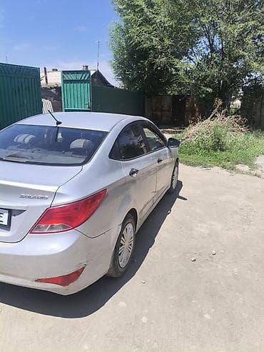 самый дешёвый авто: Hyundai Solaris: 2015 г., 1.4 л, Механика, Бензин, Седан — 4