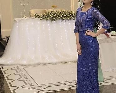 Срочно продаю очень красивое платье на мероприятие самое то