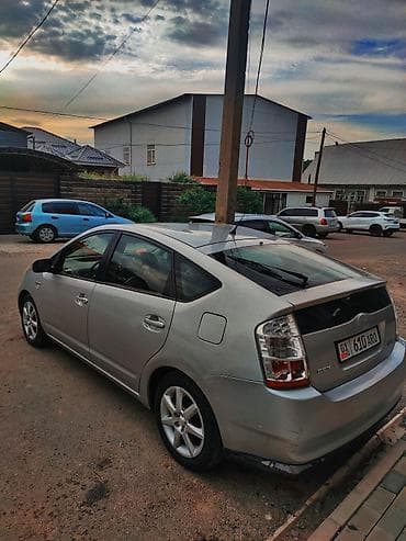 Продажа авто: Toyota Prius: 2008 г., 1.5 л, Вариатор, Гибрид, Хэтчбэк — 4