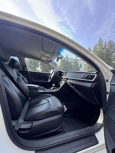 гур на нива: Kia K5: 2019 г., 2 л, Автомат, Газ, Седан — 5