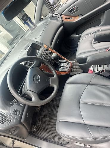 Lexus RX: 1999 г., 3 л, Автомат, Бензин, Кроссовер — 2