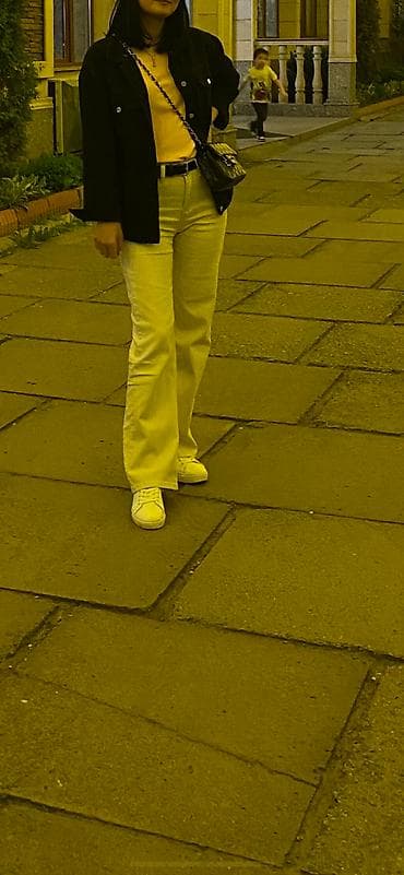 Джинсы прямого кроя клещ, размер 27/28 идеальная посадка, Отдам за at lalafo.kg Джинсы прямого кроя клещ, размер 27/28 идеальная посадка, Отдам за