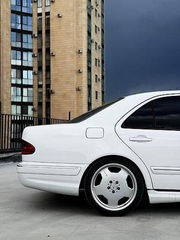 amg банки: Mercedes-Benz E-класс AMG: 2000 г., 5.4 л, Автомат, Бензин, Седан — 7