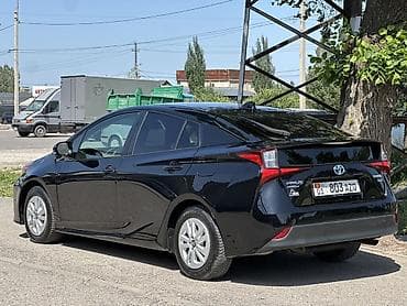toyota hiace: Toyota Prius: 2019 г., 1.8 л, Автомат, Гибрид, Хэтчбэк — 6