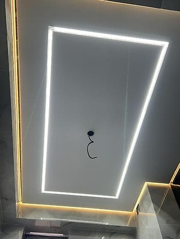 натяжной паталог: Натяжные потолки с контурной и скрытой подсветкой - Современная — 4